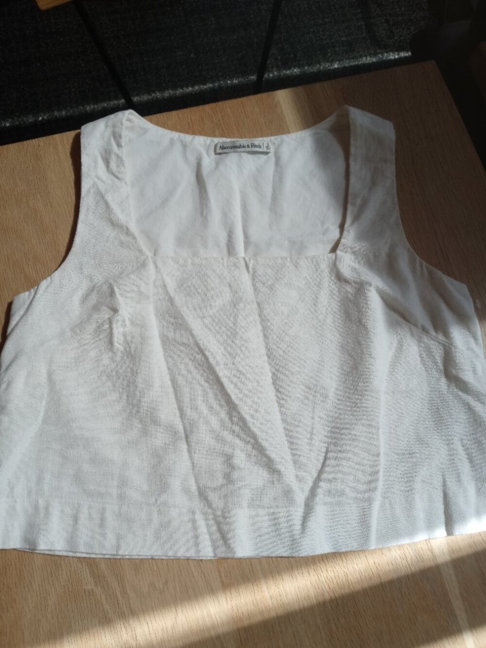 ABERCROMBIE & FITCH linen blend square neck top (S) - Picture 8 of 13